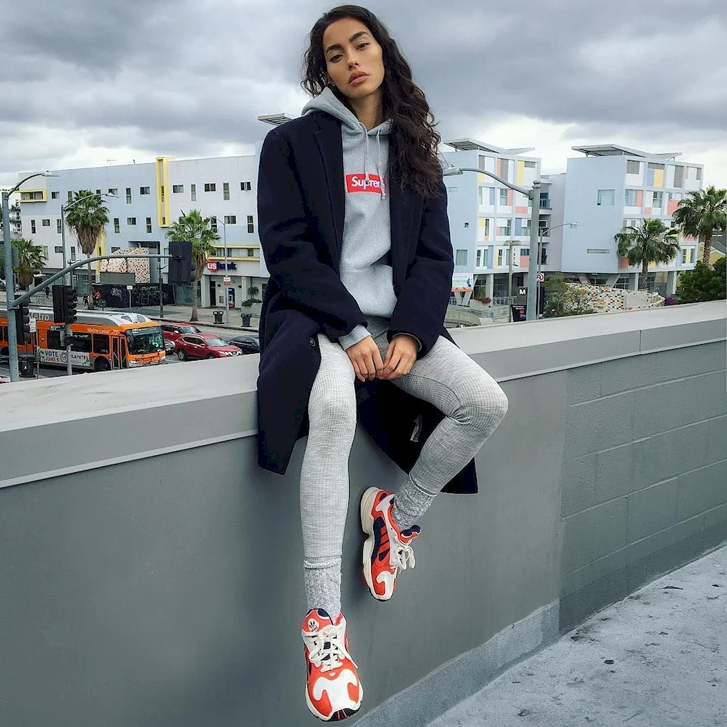 Adidas Azealia кроссовки