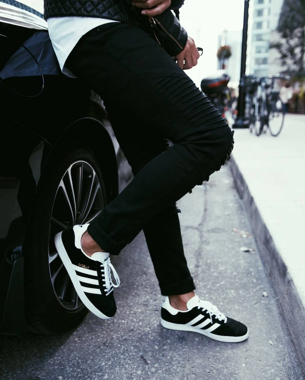 Adidas Gazelle лук