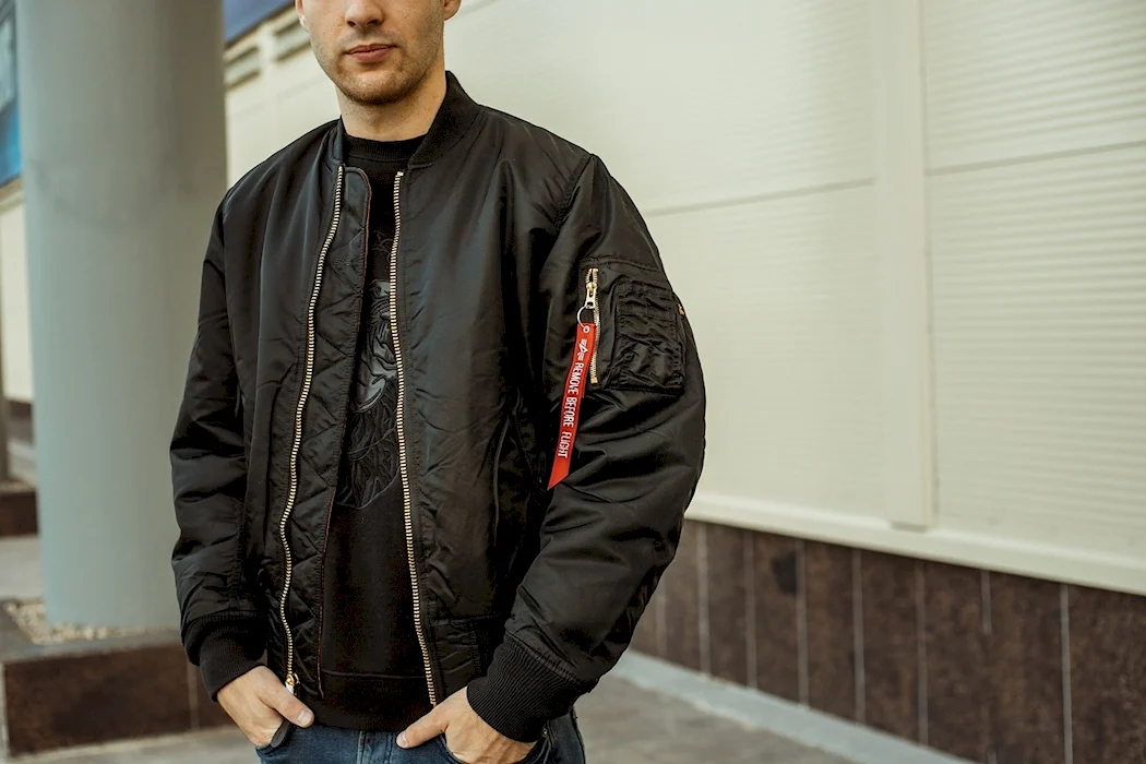Alpha industries бомбер ma-1