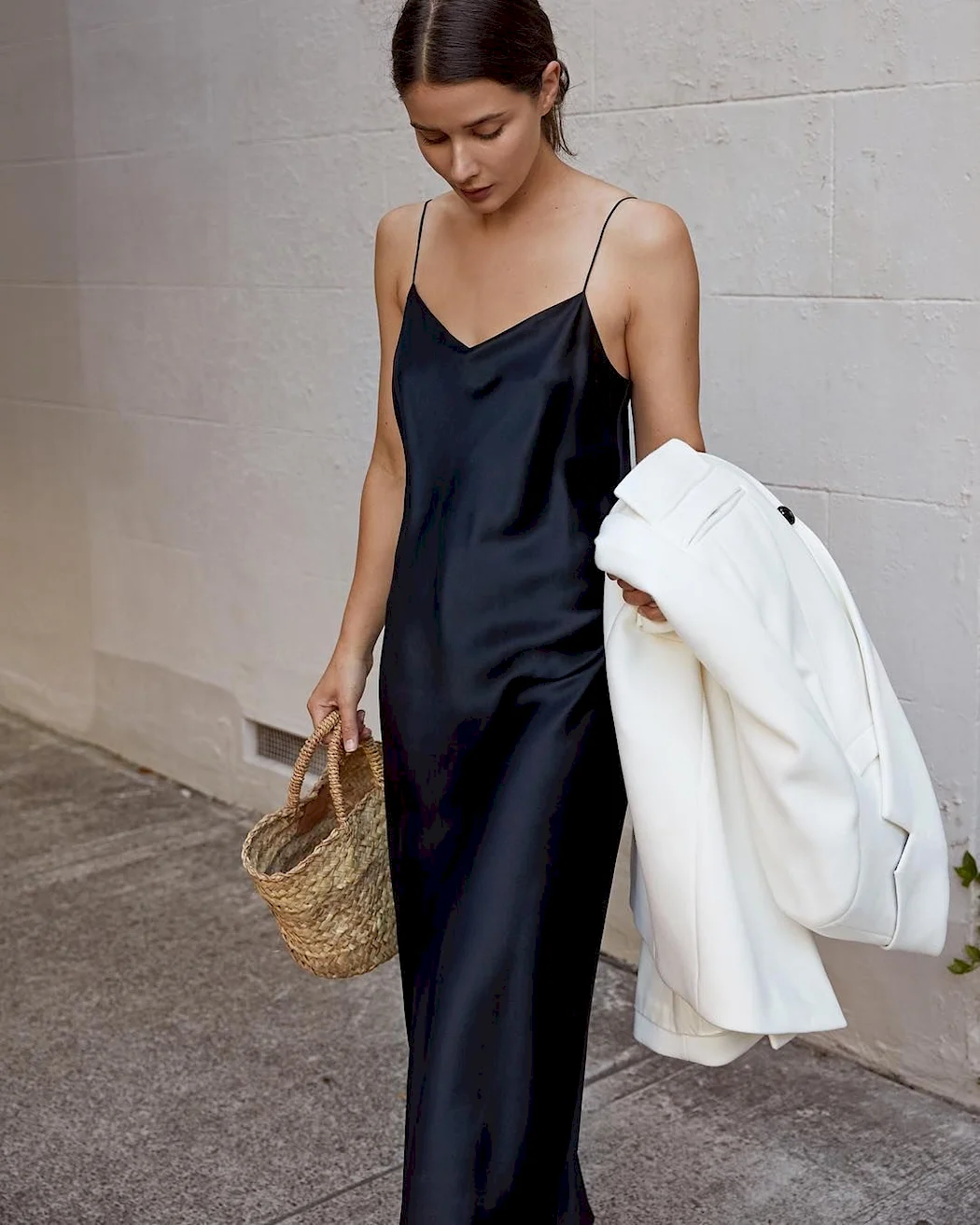 Атласное платье комбинация Maxi boohoo