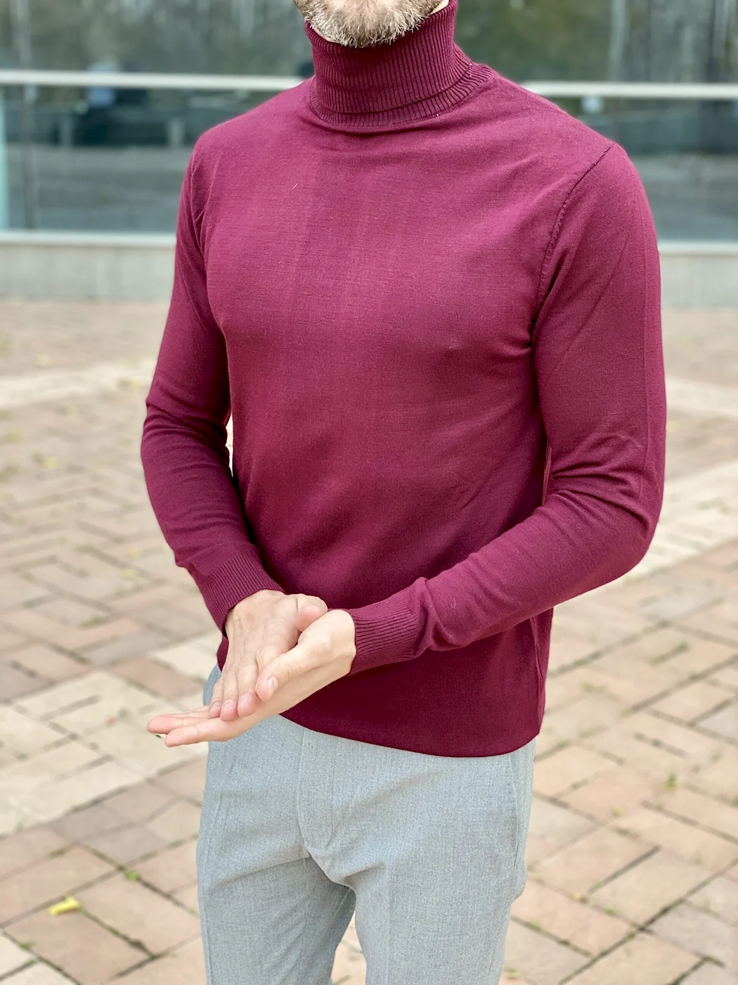 Бордовая водолазка Uniqlo мужская