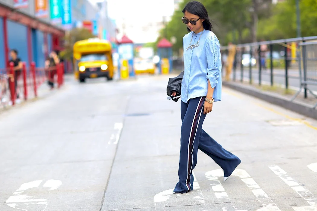Брюки с лампасами Street Style