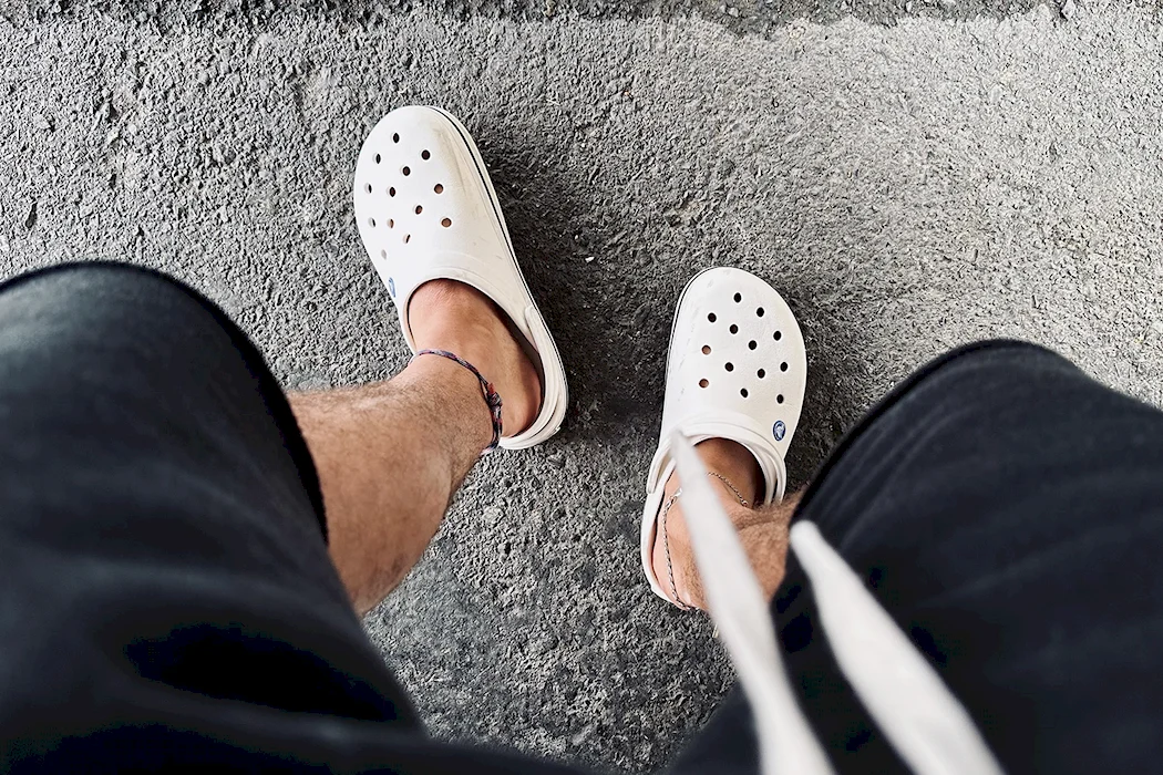 Crocs outfit