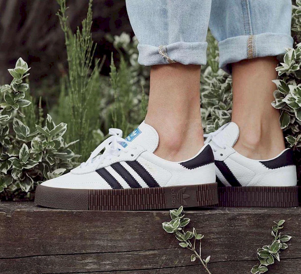 Кроссовки adidas Samba Rose