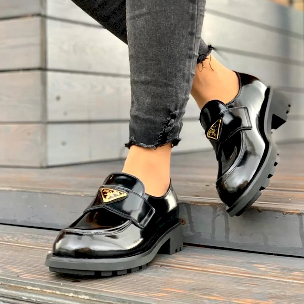 Лоферы Prada 2020