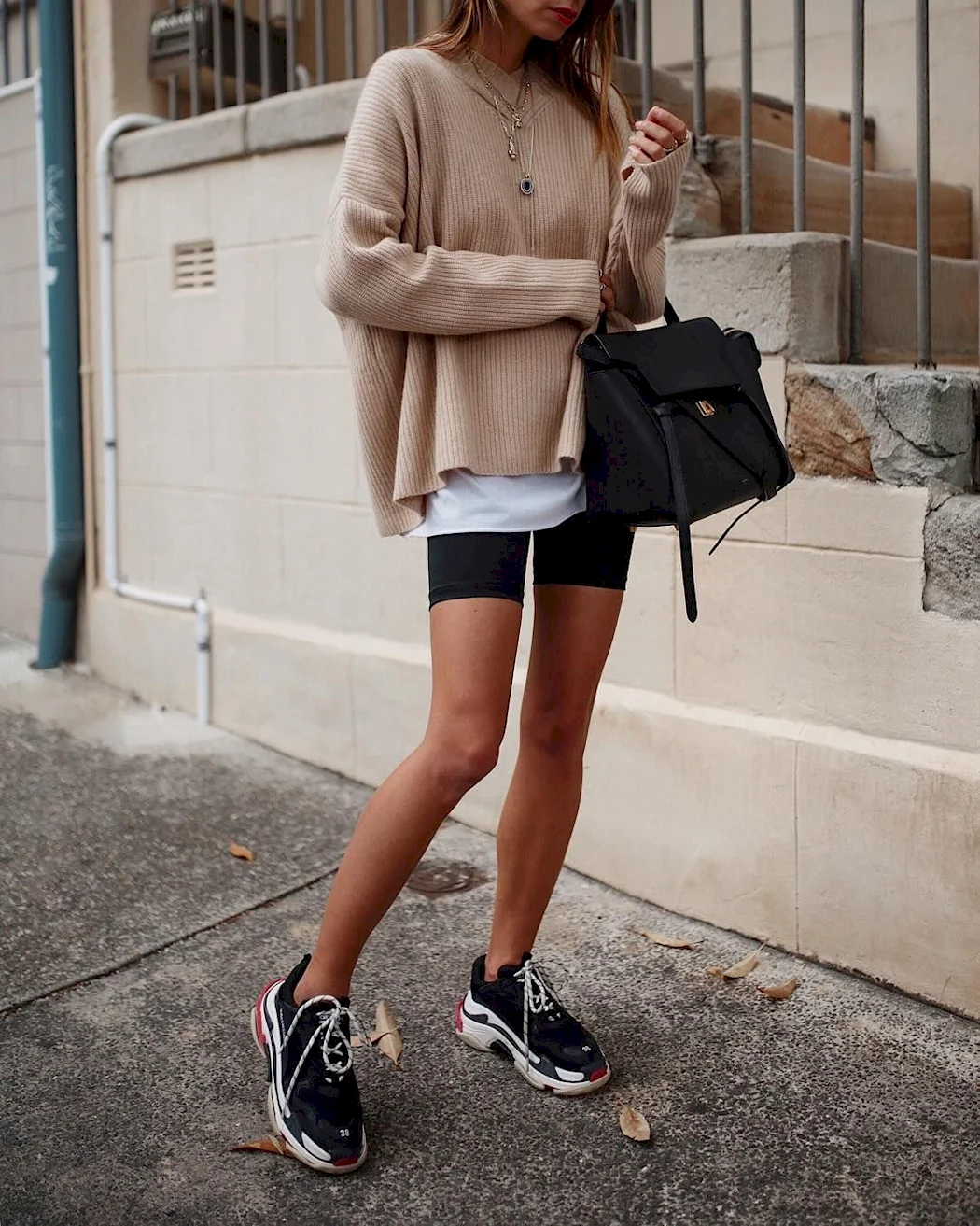 Луки с adidas Superstar