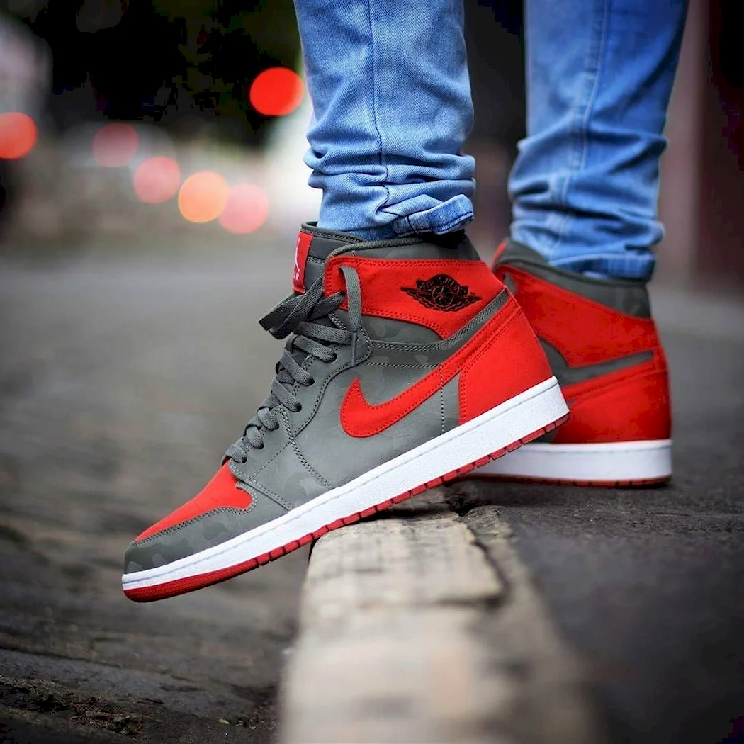Nike Air Jordan 1