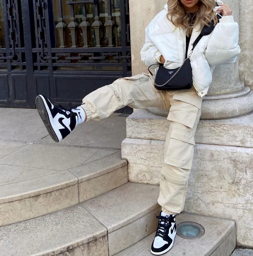 Nike Air Jordan 1 Beige