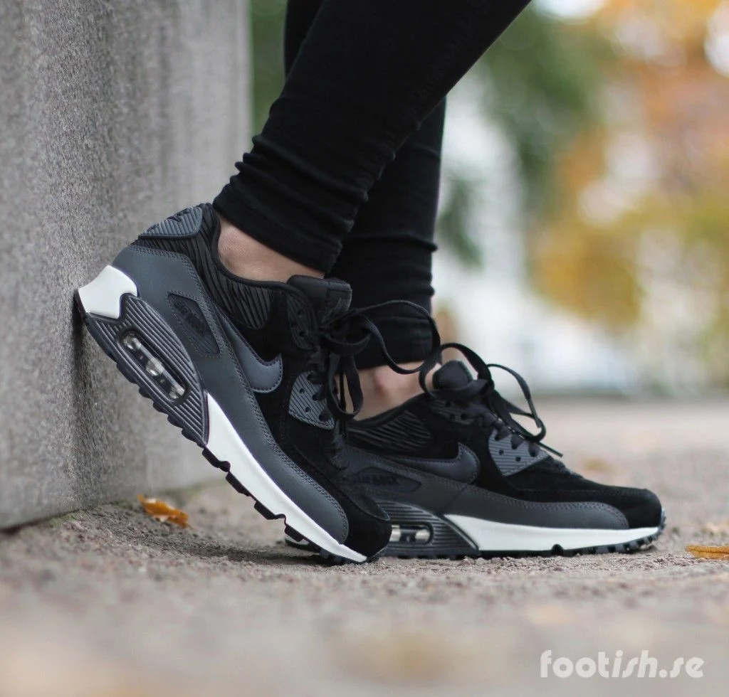 Nike Air Max 90 look