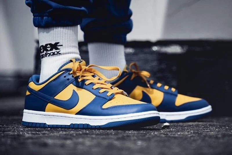 Nike Dunk желтые
