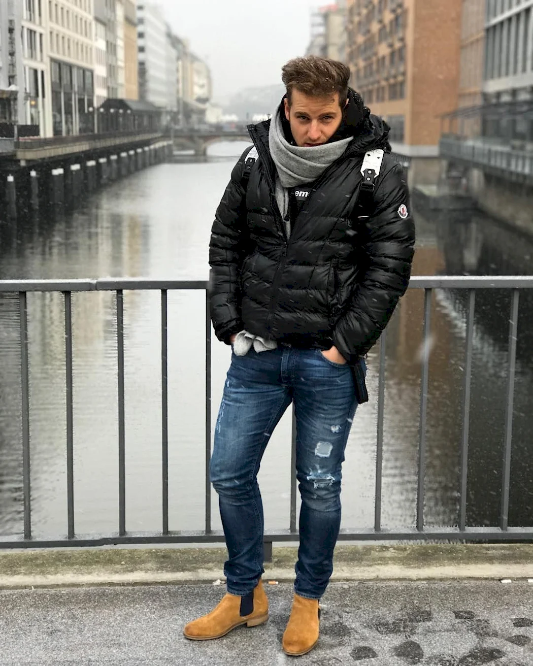 Пуховик Moncler outfit